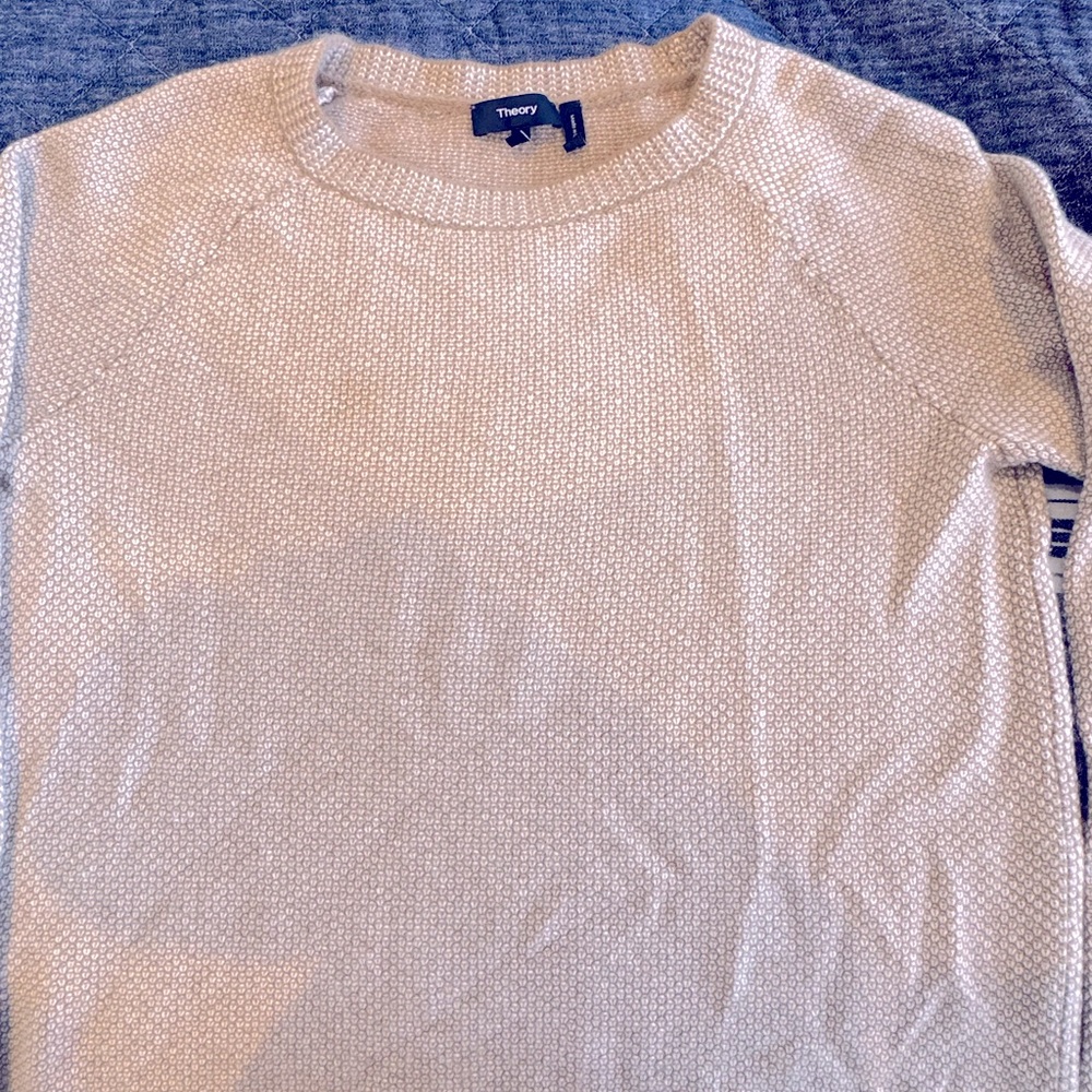 Theory 100% cashmere sweater